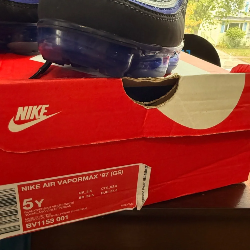 Nike Air Vapormax 97 Black and Purple Sneakers - Picture 4 of 4